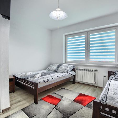 Ceglany Apartament Ustrzyki Dolne Eksteriør bilde