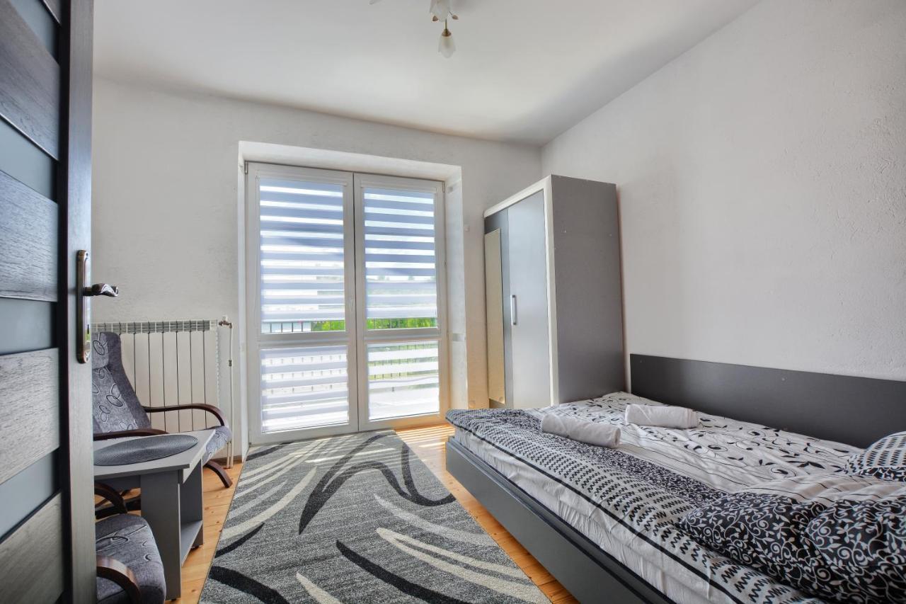 Ceglany Apartament Ustrzyki Dolne Eksteriør bilde