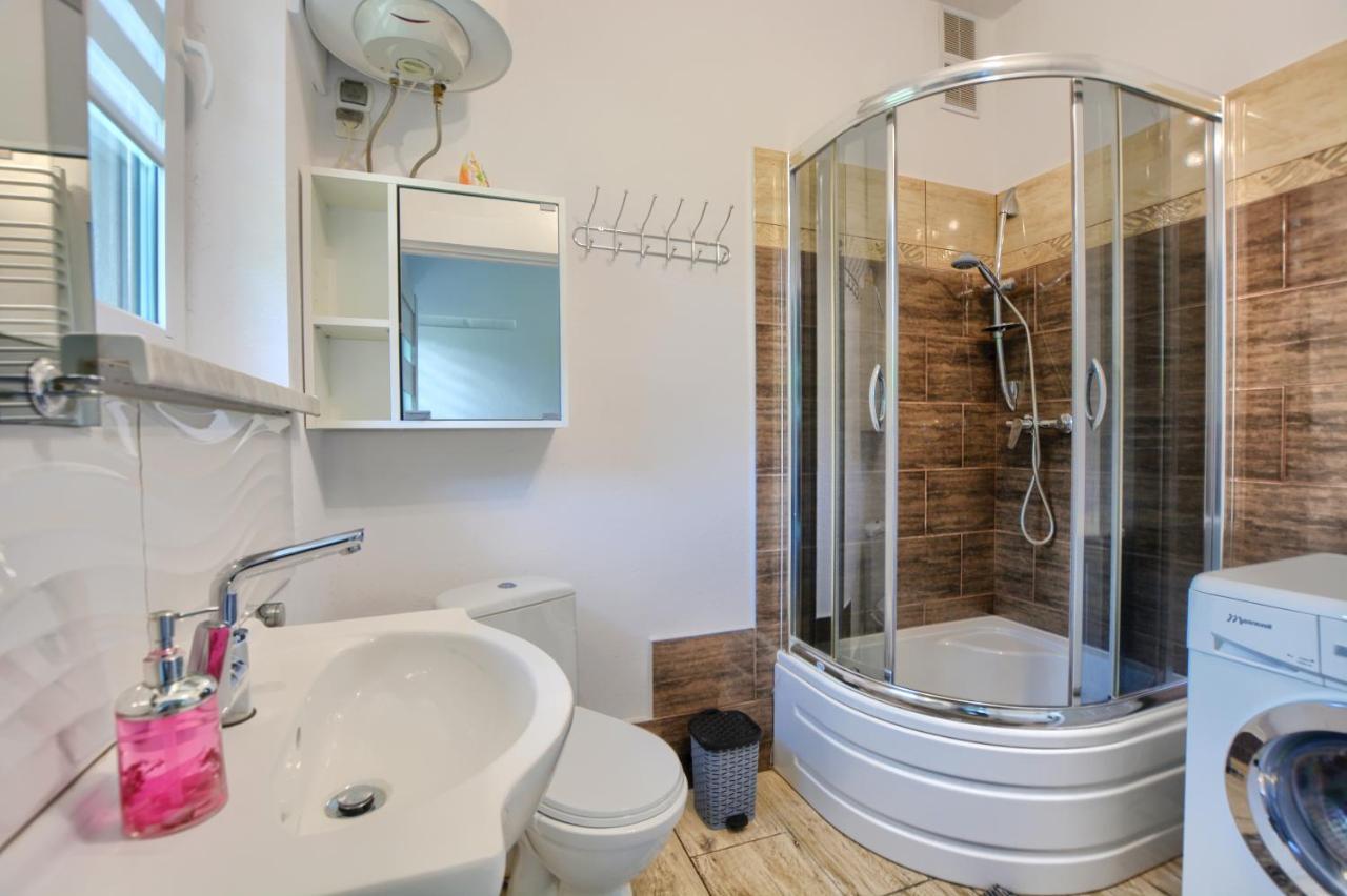 Ceglany Apartament Ustrzyki Dolne Eksteriør bilde